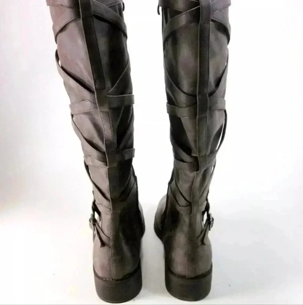 Journee Women's Boots Size 7.5 Brown